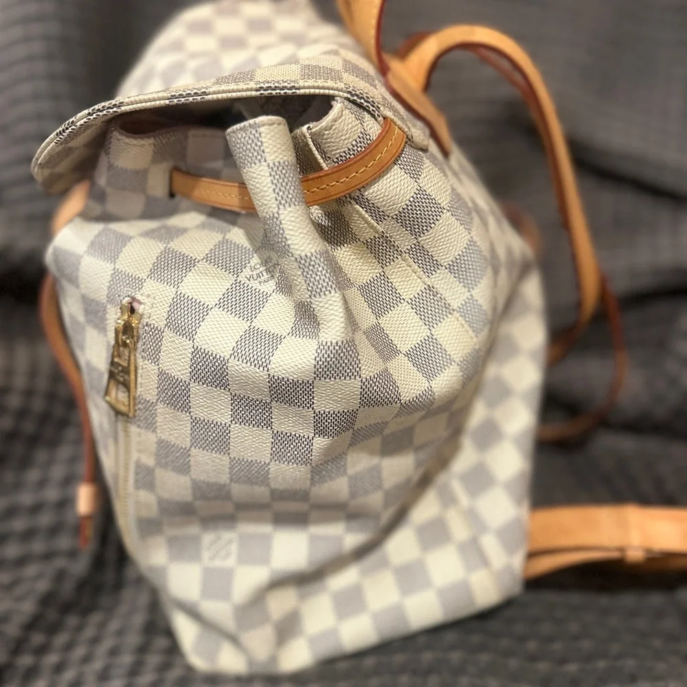 Luis Vuitton Damier Azure.Only used a few times,great condition.Dust bag and box - Picture 4 of 13